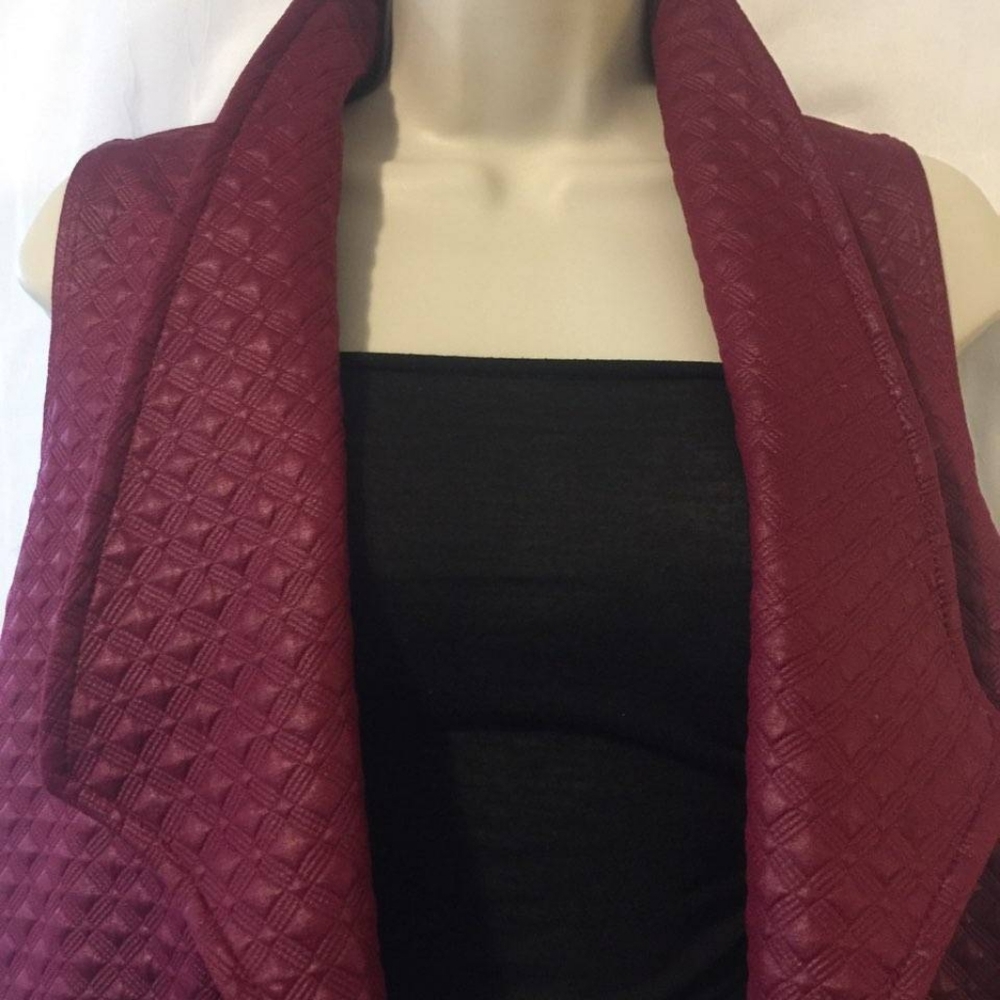 Travel Elements Faux Fur Women's Vest